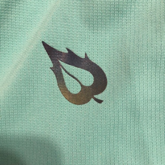 Baleaf running shirt large with pockets and reflective places - Picture 2 of 11